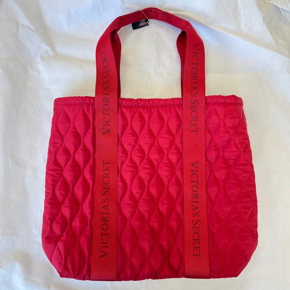 Victoria’s Secret Red Quilted Tote Bag Weekender - Picture 3 of 6